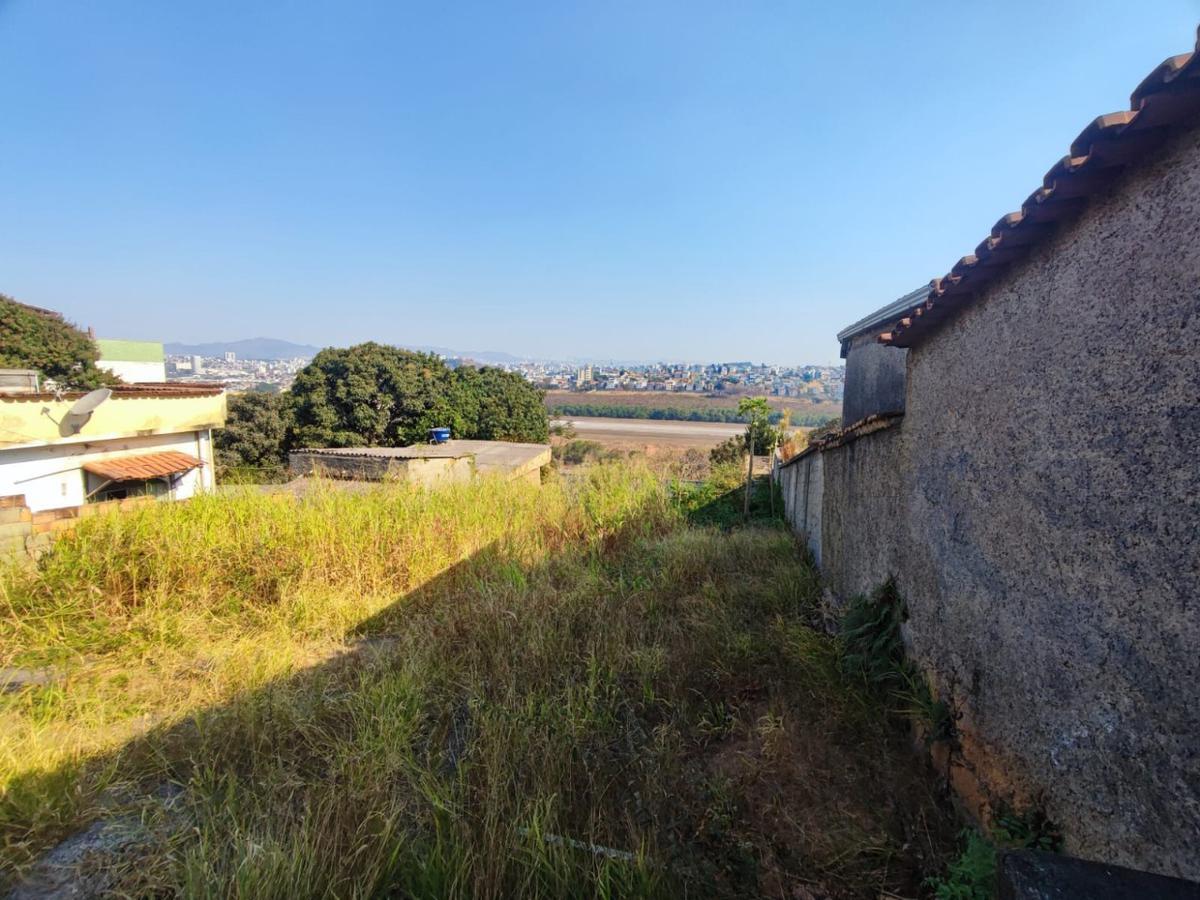 Lote, São Bernardo, 0 Quarto, 0 Vaga