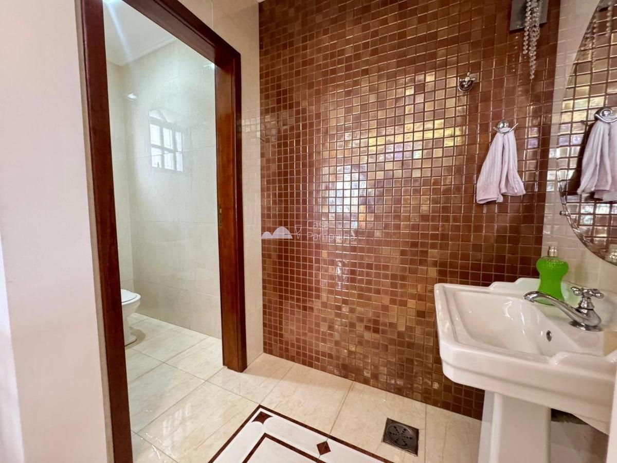 Casa, Trevo, 3 Quartos, 10 Vagas, 1 Suíte