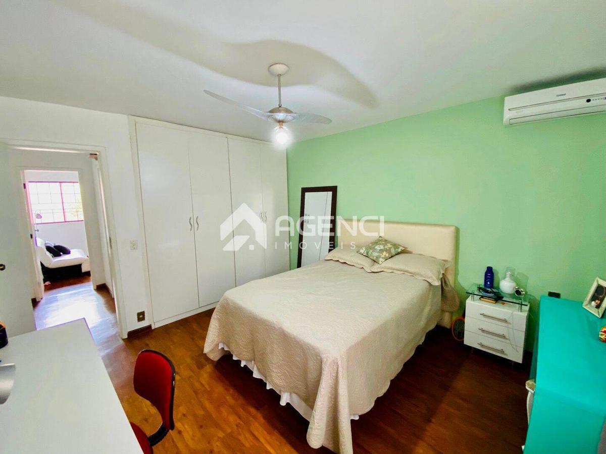 Casa, Bandeirantes (pampulha), 4 Quartos, 0 Vaga, 1 Suíte