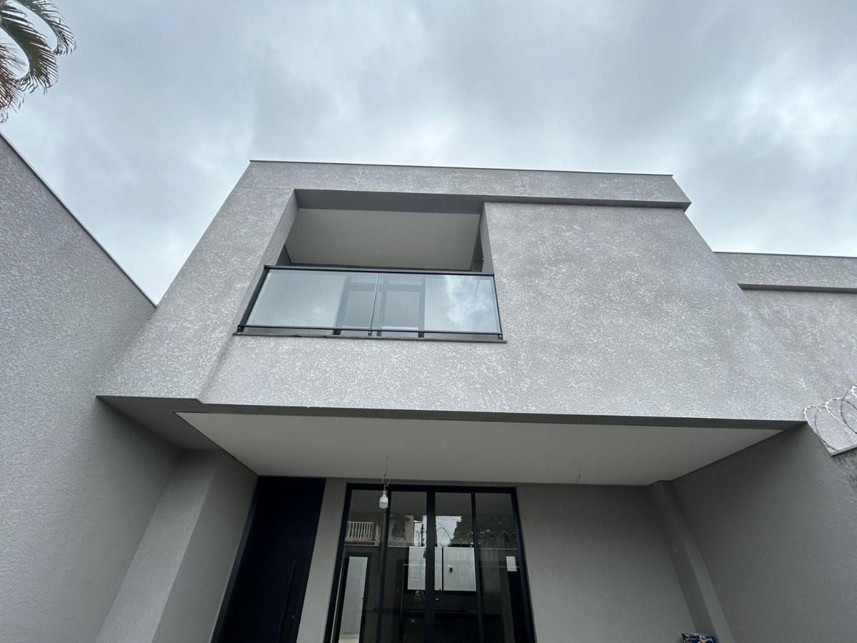 Casa, Fonte Grande, 3 Quartos, 2 Vagas, 1 Suíte