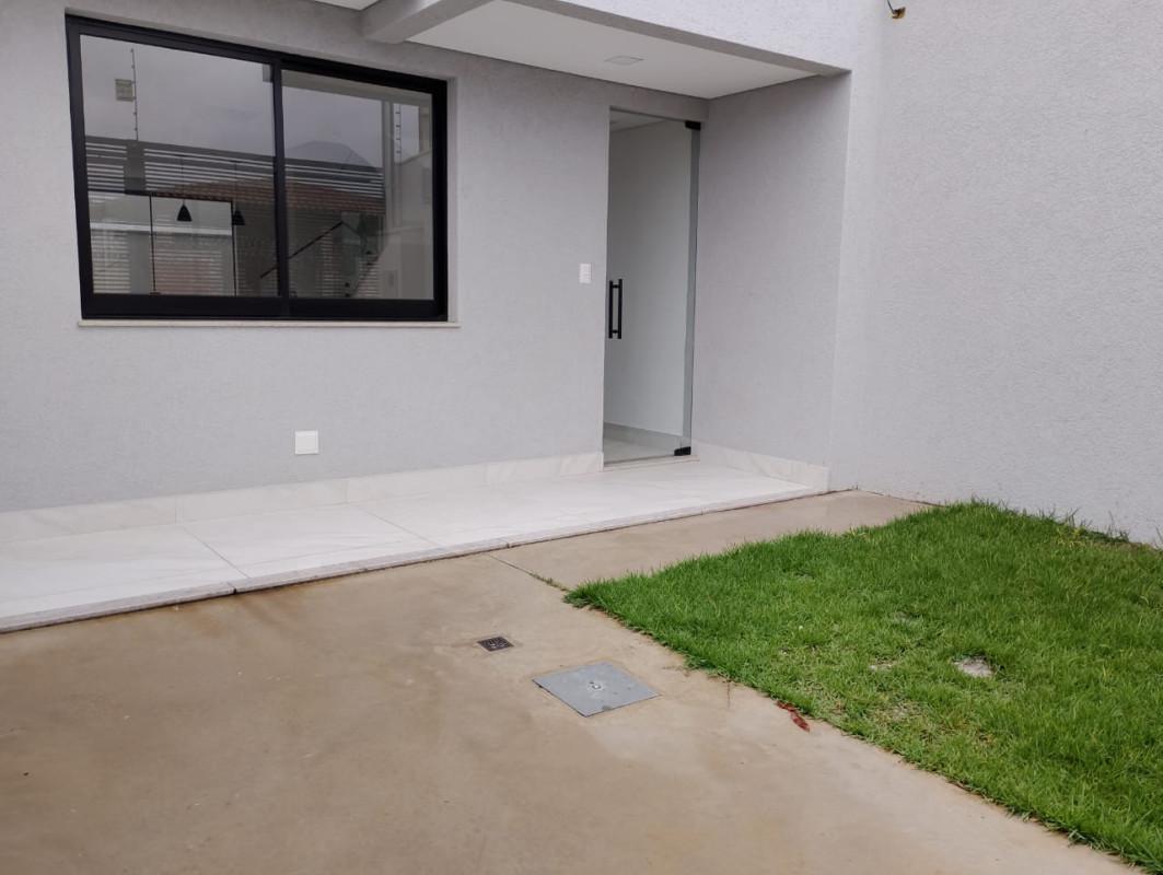 Casa, Planalto, 3 Quartos, 1 Vaga, 2 Suítes