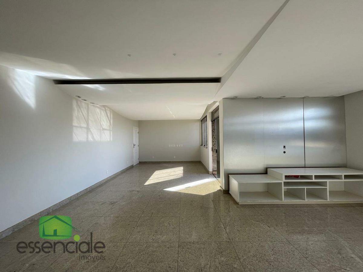 Apartamento, Barreiro, 3 Quartos, 2 Vagas, 1 Suíte