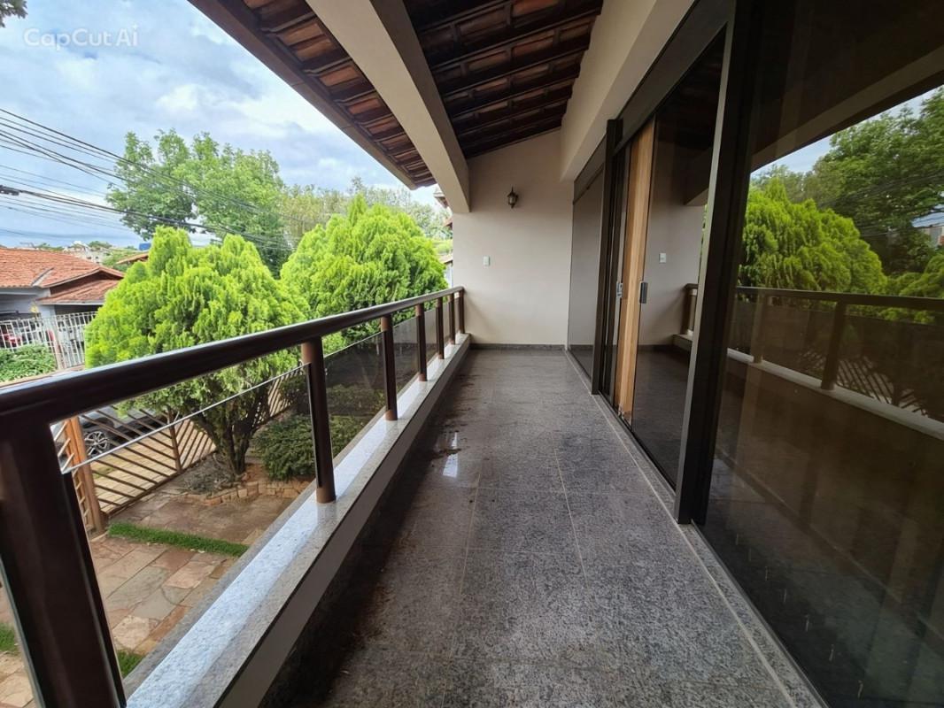 Casa, Itapoã, 5 Quartos, 4 Vagas, 3 Suítes