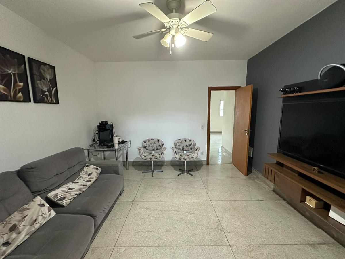 Casa, Céu Azul, 3 Quartos, 5 Vagas, 1 Suíte