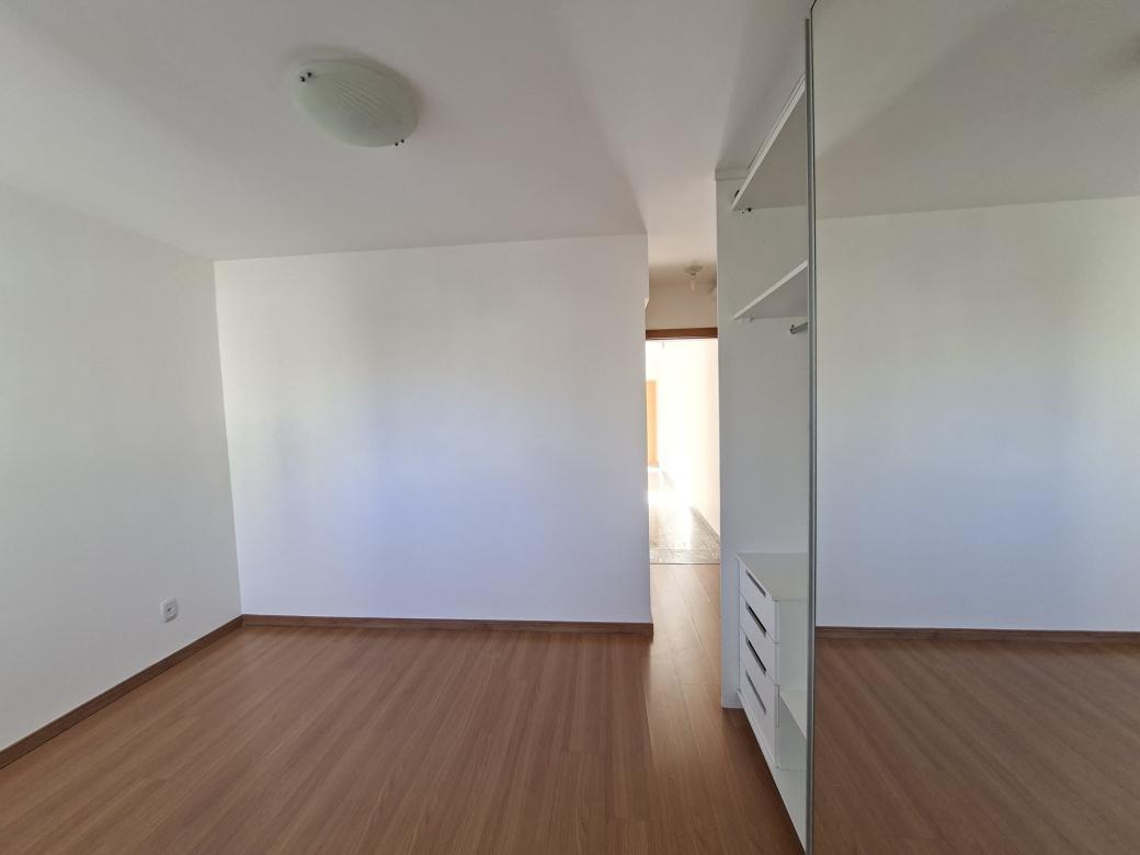 Apartamento, Funcionários, 2 Quartos, 2 Vagas, 1 Suíte