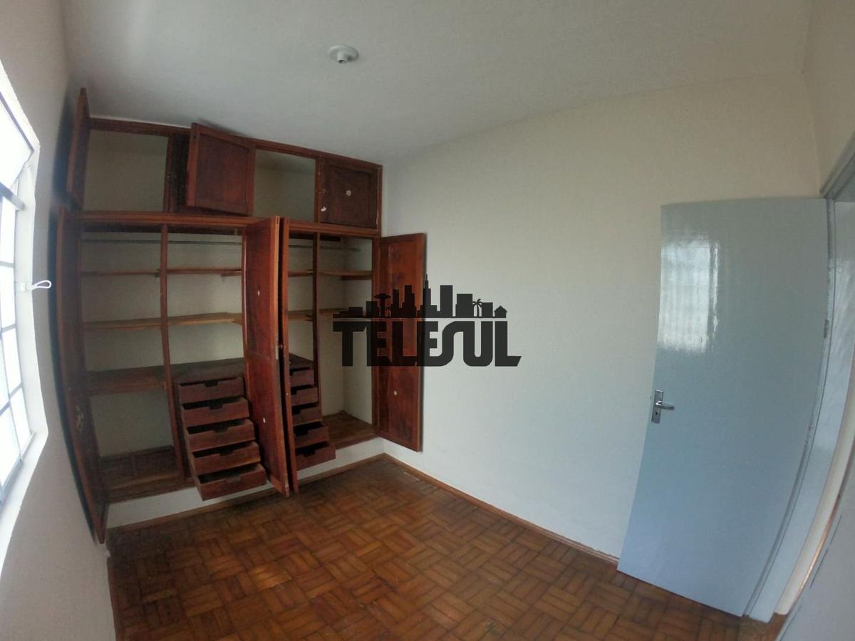 Casa, Centro, 4 Quartos, 2 Vagas