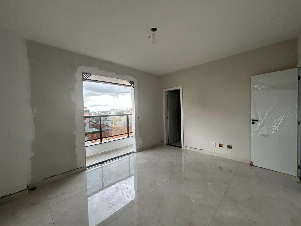 Cobertura, Santa Cruz Industrial, 4 Quartos, 4 Vagas, 1 Suíte