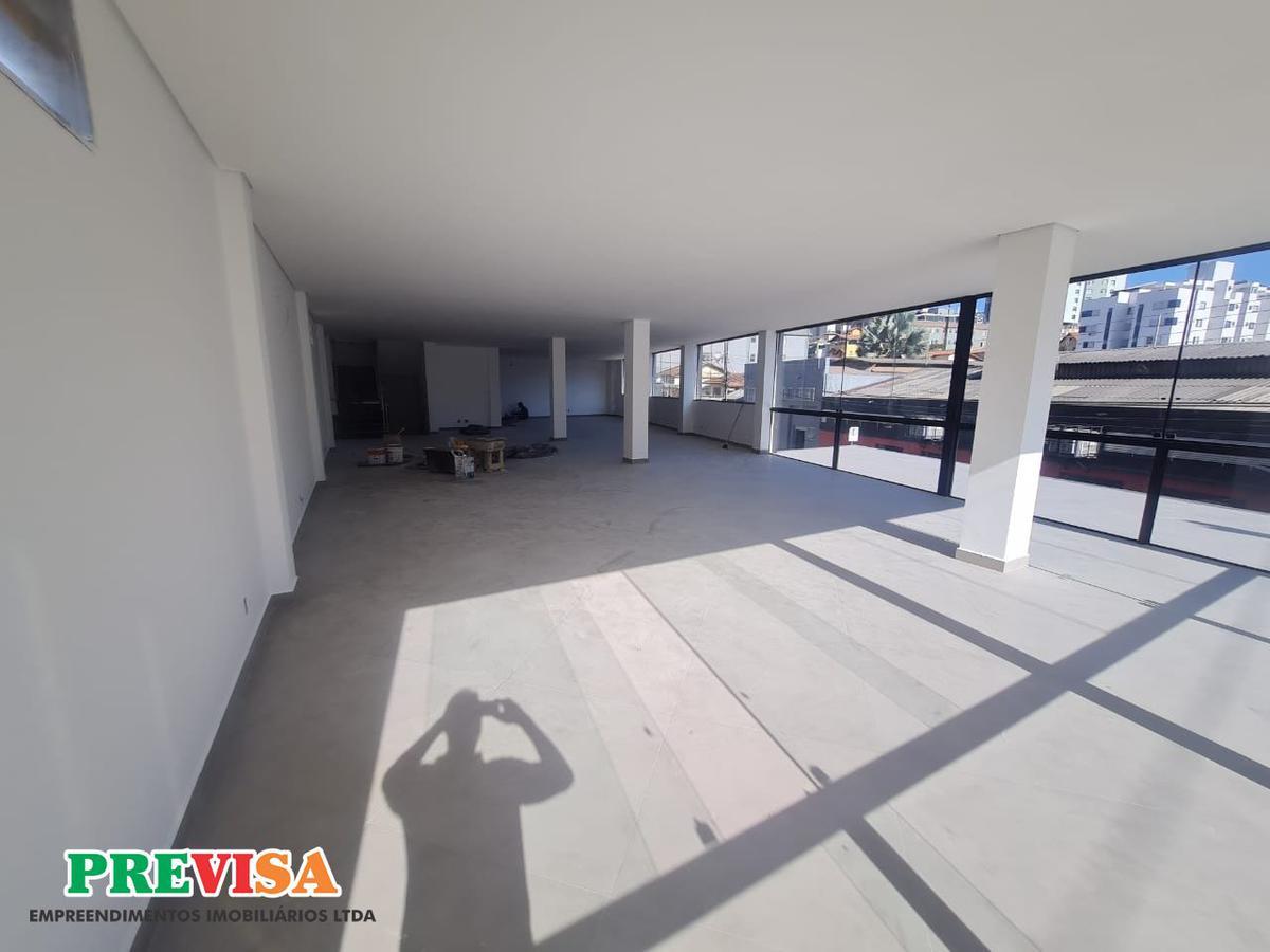 Galpão, Floresta, 0 Quarto, 10 Vagas