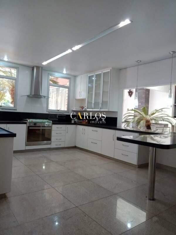 Casa, Braúnas, 4 Quartos, 12 Vagas, 2 Suítes