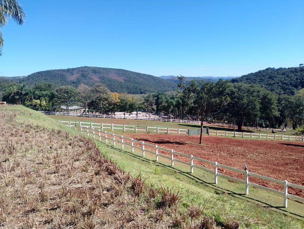 Lote, Centro, 0 Quarto, 0 Vaga