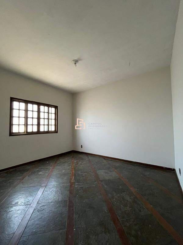 Casa, Parque Turistas, 2 Quartos, 1 Vaga