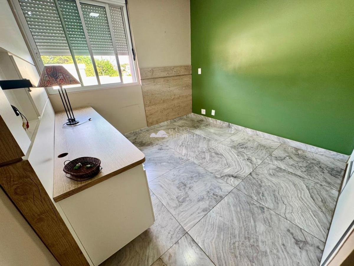 Casa, Itapoã, 4 Quartos, 3 Vagas, 1 Suíte