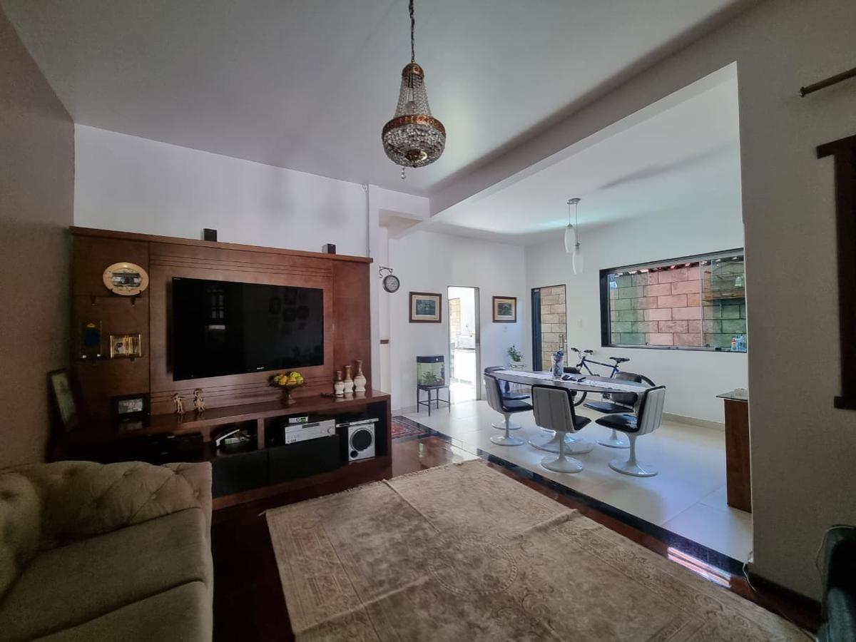 Casa, Jardim Riacho das Pedras, 4 Quartos, 4 Vagas, 1 Suíte