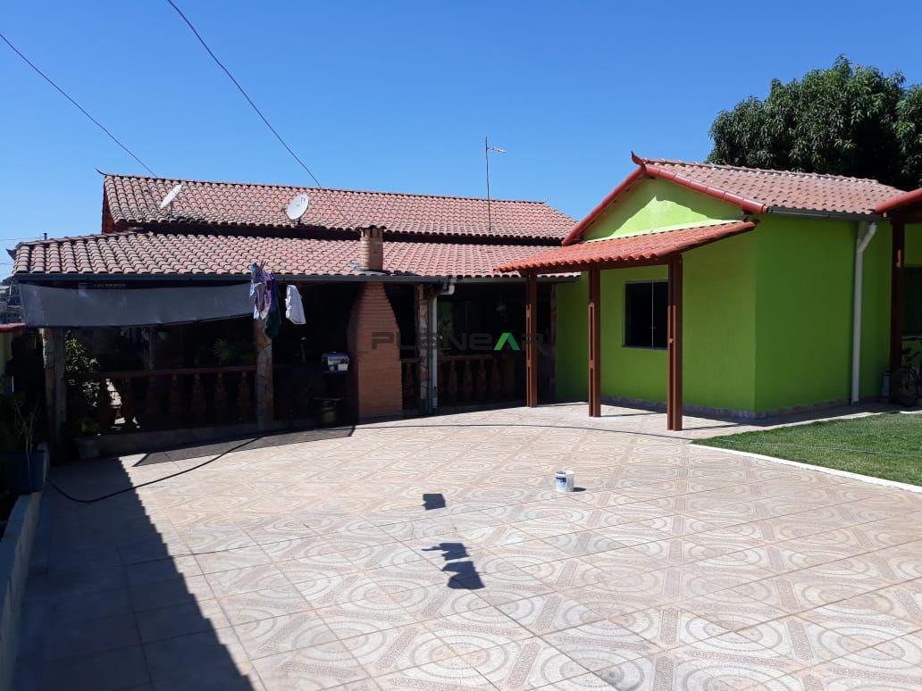 Casa, Industrial São Luiz, 4 Quartos, 4 Vagas, 2 Suítes