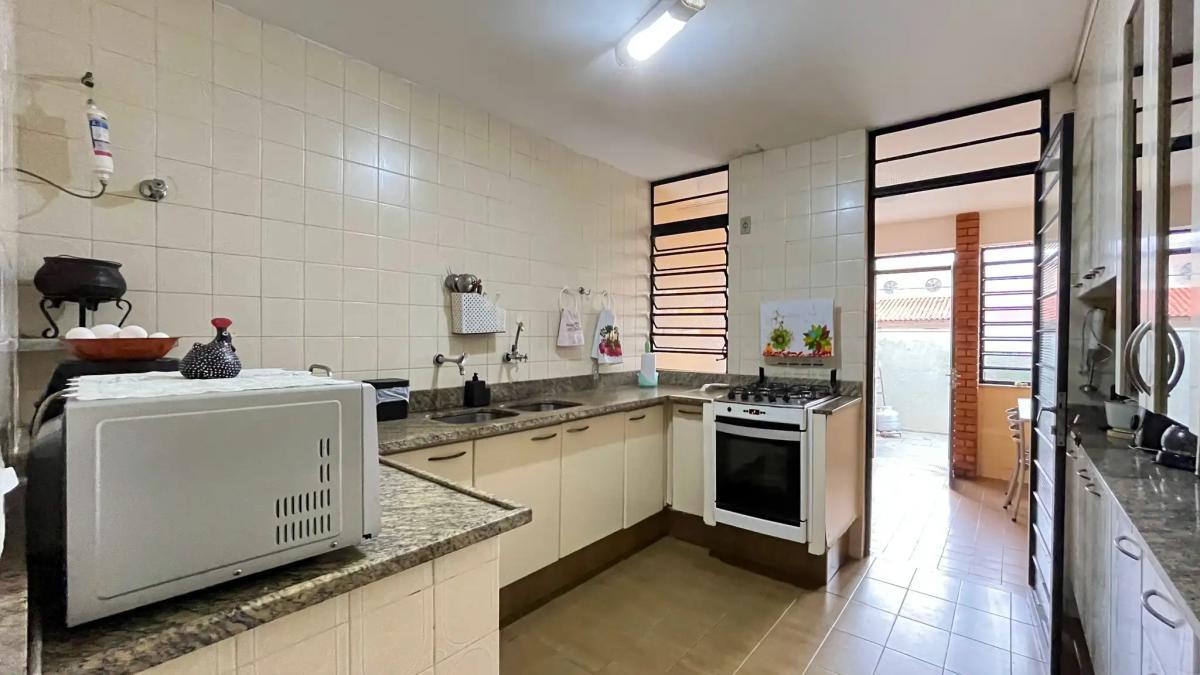 Casa, Comiteco, 4 Quartos, 3 Vagas, 2 Suítes