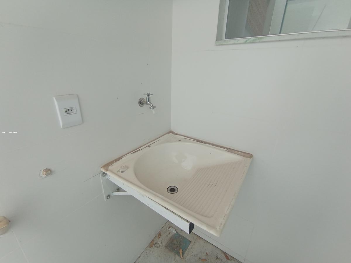 Casa, Planalto, 2 Quartos, 1 Vaga, 2 Suítes