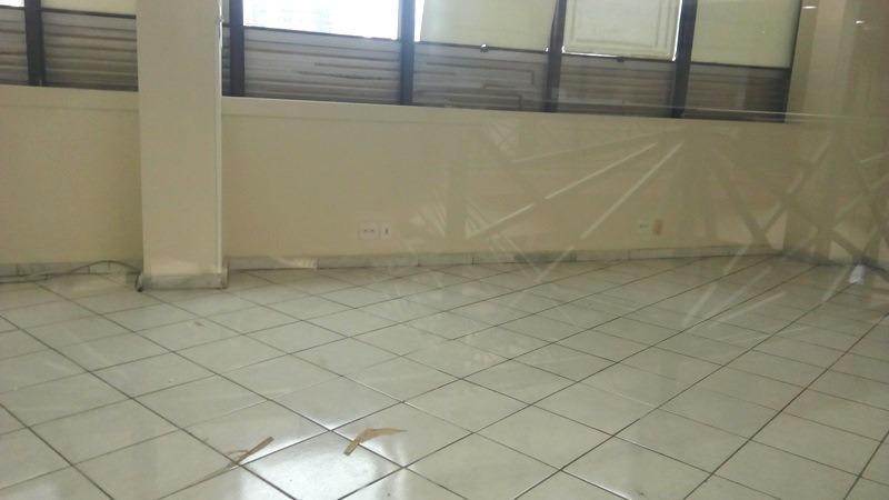 Sala, Barro Preto, 0 Quarto, 0 Vaga
