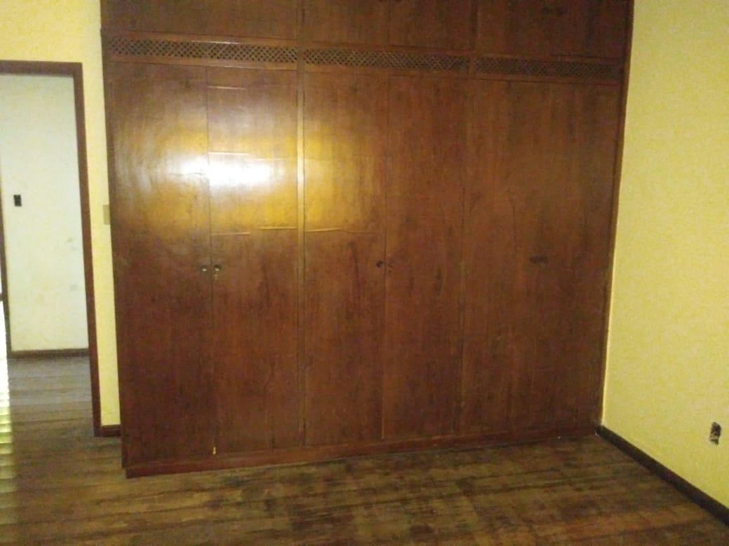 Casa Comercial, Letícia, 4 Quartos, 10 Vagas, 2 Suítes