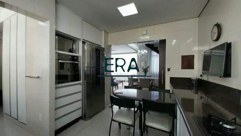 Cobertura, Estoril, 3 Quartos, 2 Vagas, 1 Suíte
