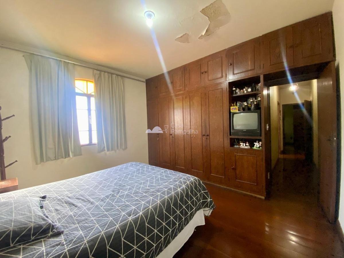 Casa, Santa Branca, 3 Quartos, 4 Vagas, 2 Suítes