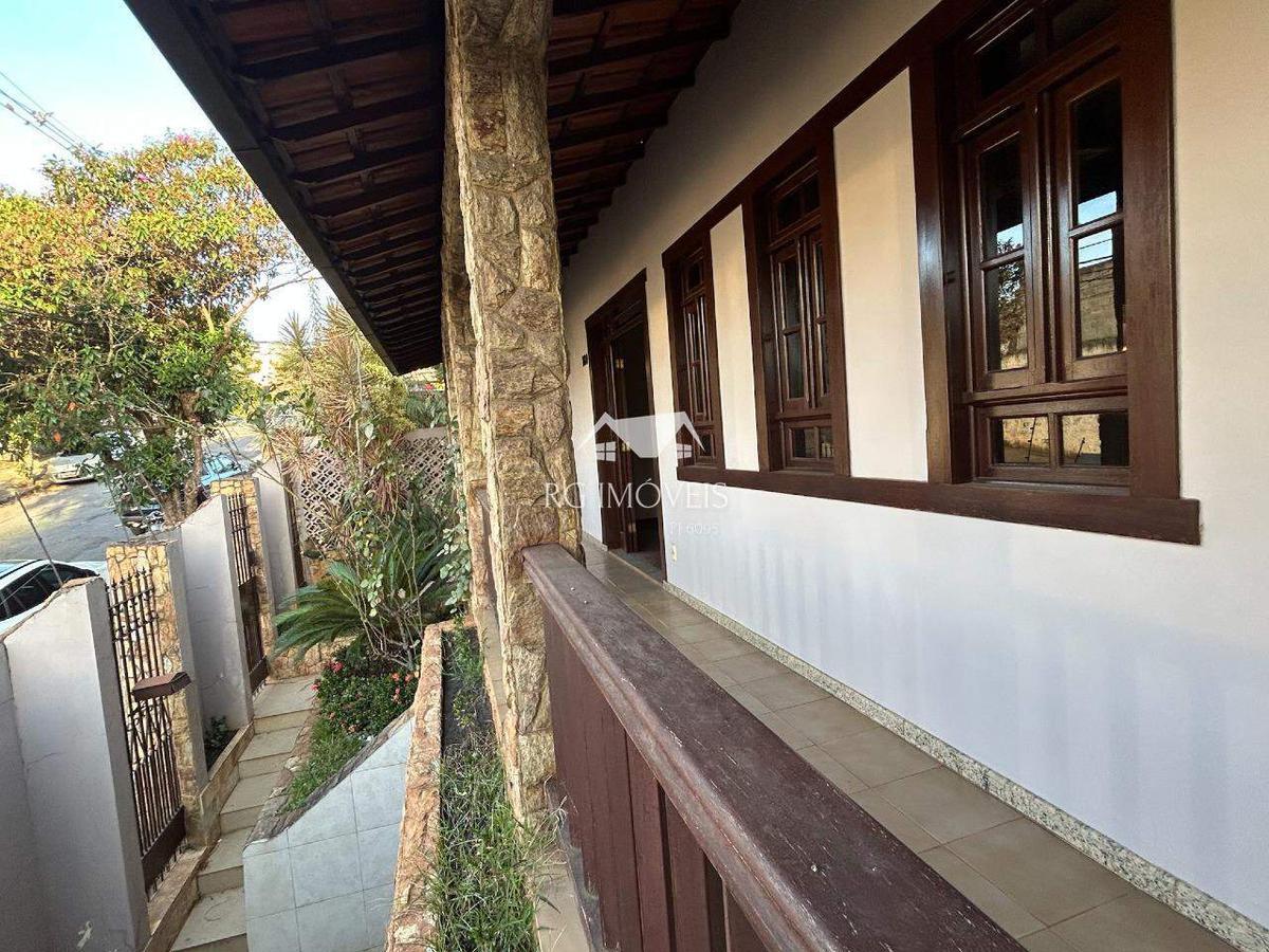 Casa, Tirol, 4 Quartos, 4 Vagas, 2 Suítes