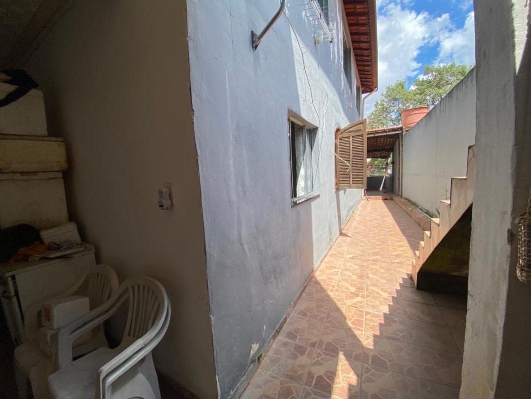 Casa, Estrela do Oriente, 3 Quartos, 2 Vagas, 1 Suíte