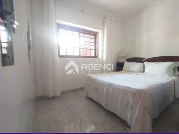 Casa, Monte Castelo, 5 Quartos, 0 Vaga, 1 Suíte