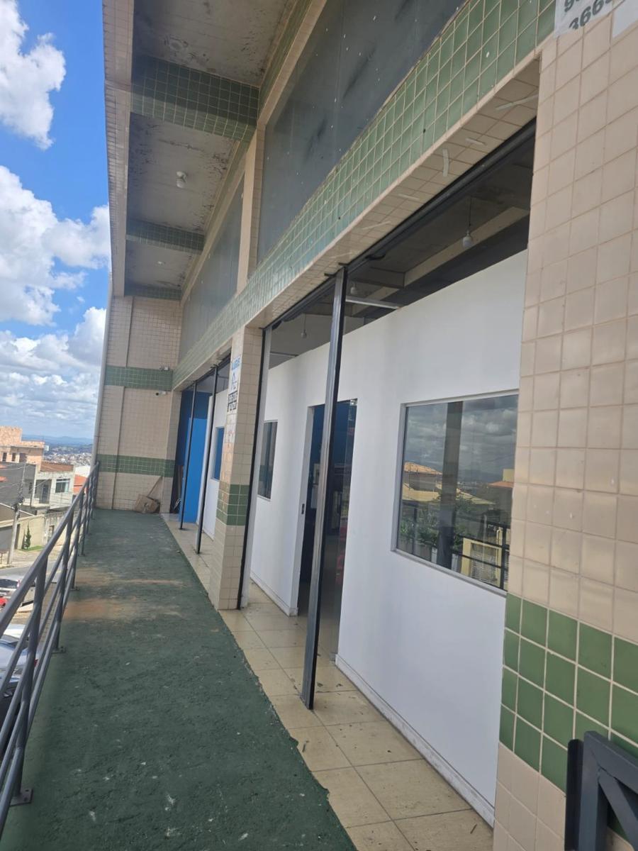Prédio, Tropical, 0 Quarto, 12 Vagas