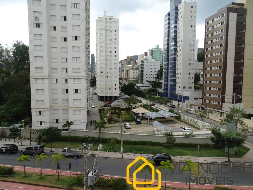 Loja, Buritis, 36 Vagas