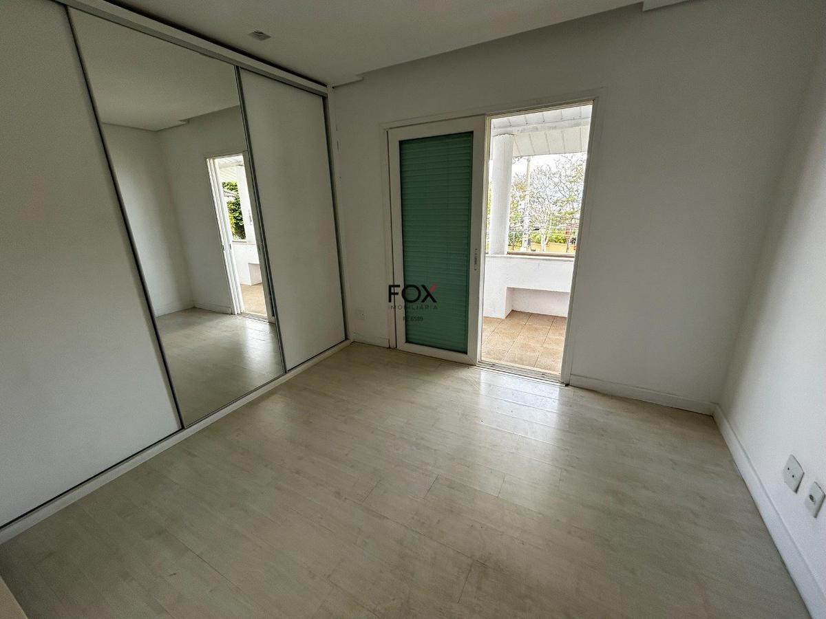 Casa, Estoril, 4 Quartos, 6 Vagas, 1 Suíte