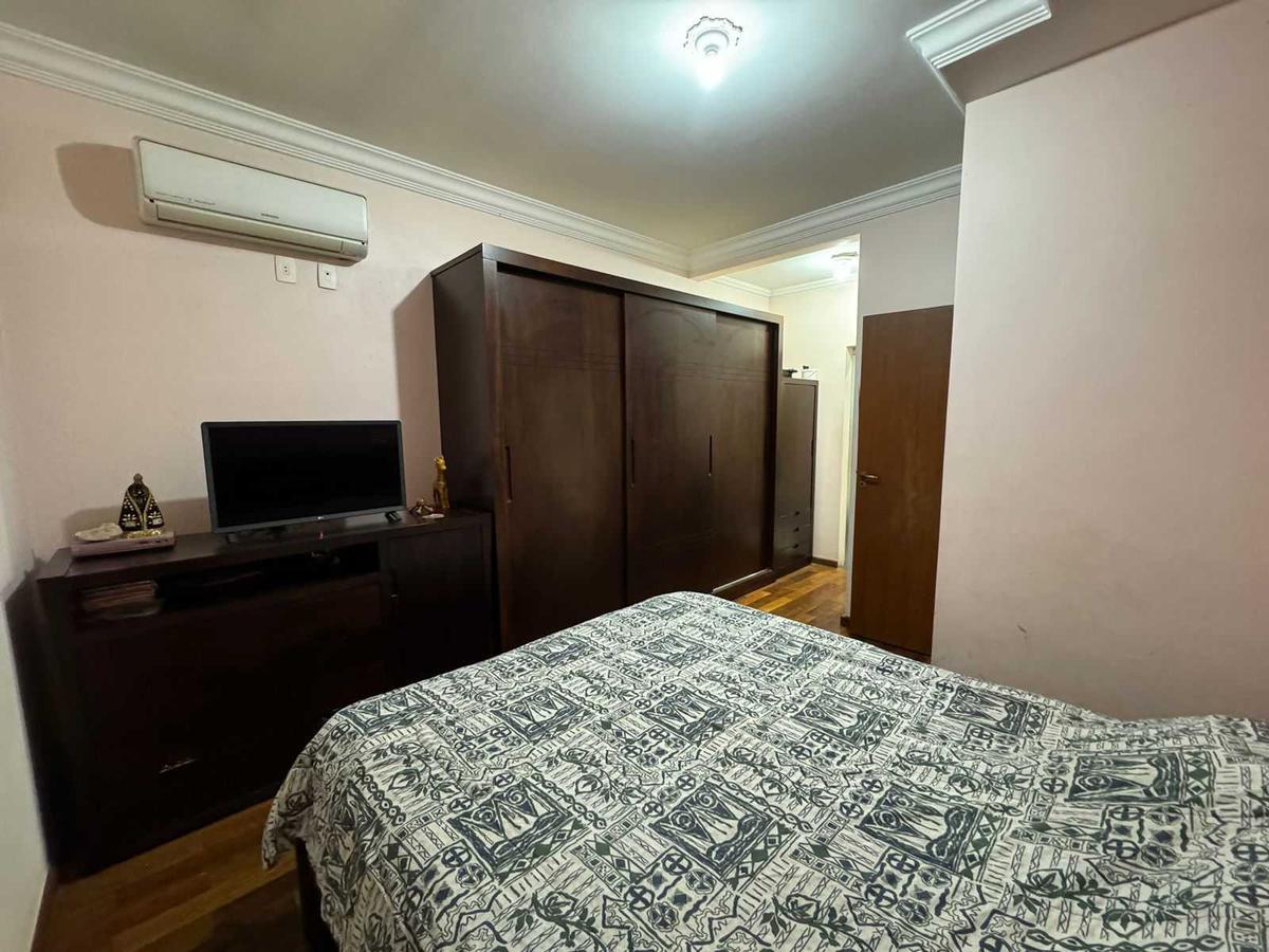 Casa, Santa Terezinha, 3 Quartos, 5 Vagas, 2 Suítes