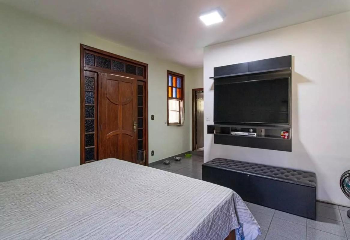 Casa, Jardim Riacho das Pedras, 6 Quartos, 4 Vagas, 2 Suítes