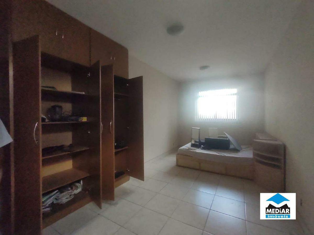 Casa, Sagrada Família, 5 Quartos, 6 Vagas, 1 Suíte