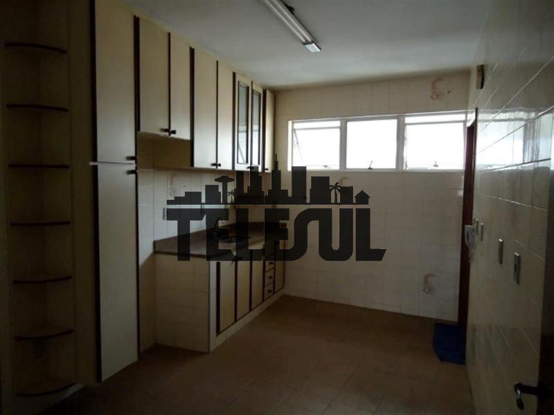 Apartamento, Centro, 3 Quartos, 0 Vaga, 1 Suíte