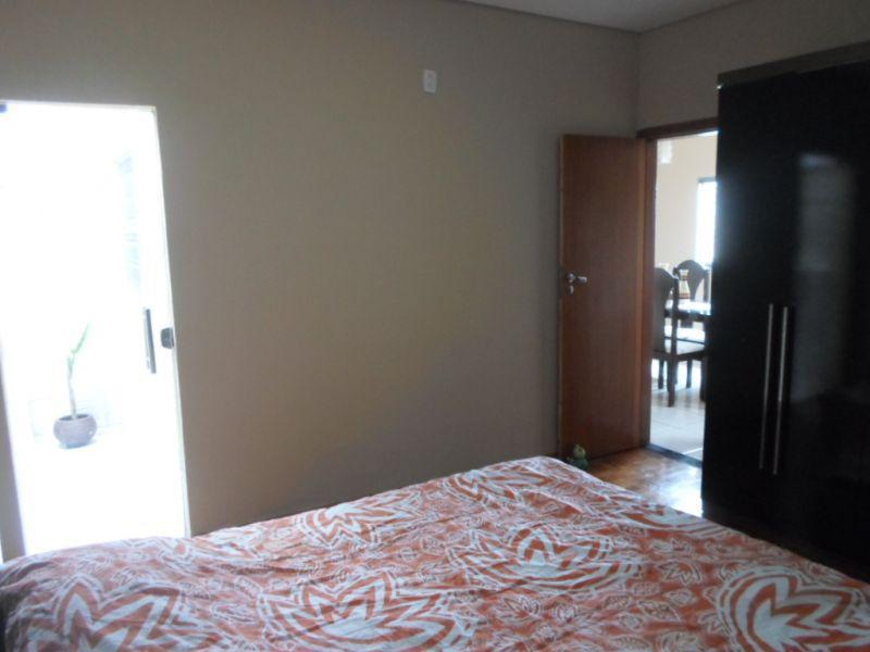 Casa, Santa Cruz, 3 Quartos, 8 Vagas