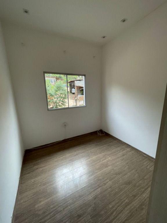 Casa, Terra Santa, 4 Quartos, 2 Vagas, 1 Suíte