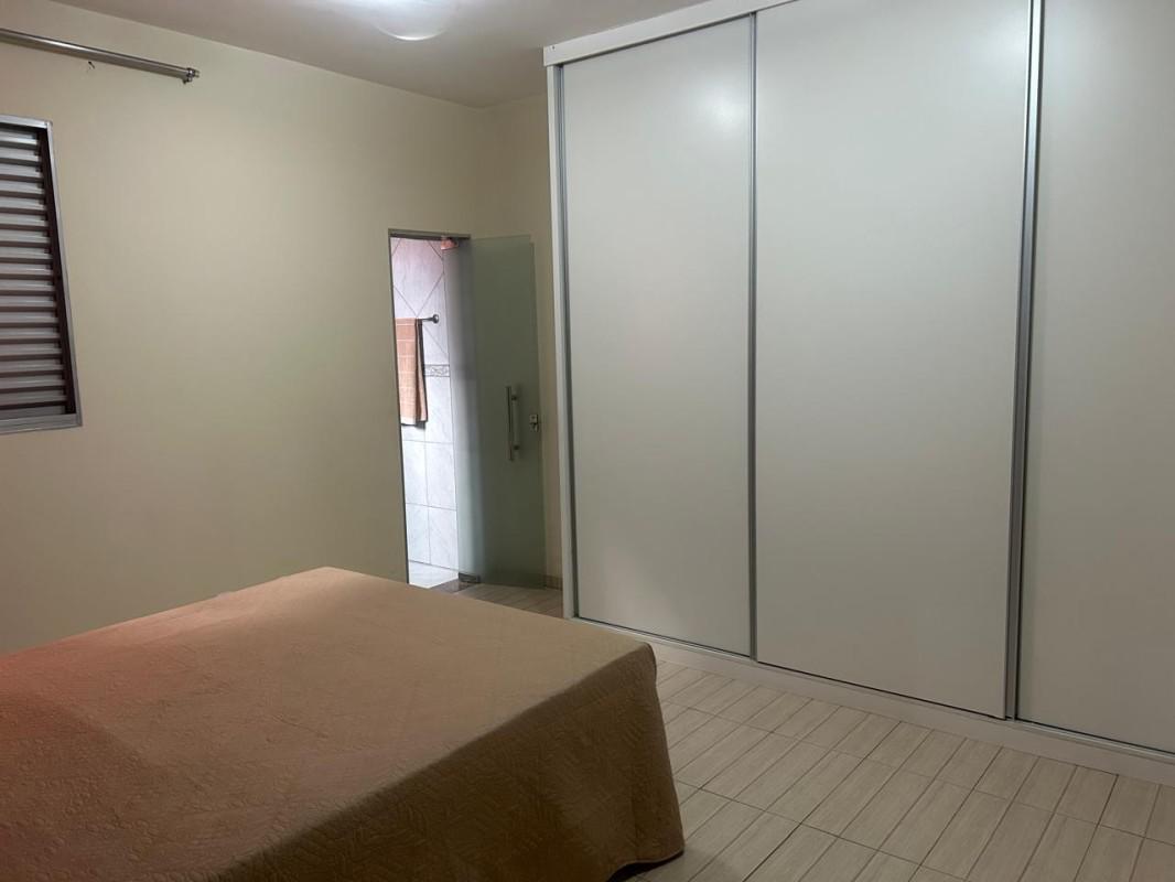 Casa, Diamante, 4 Quartos, 2 Vagas, 1 Suíte