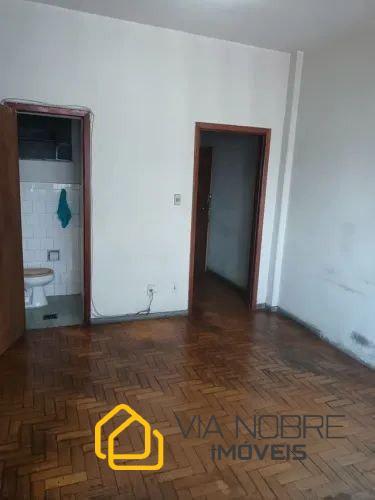 Sala, Centro