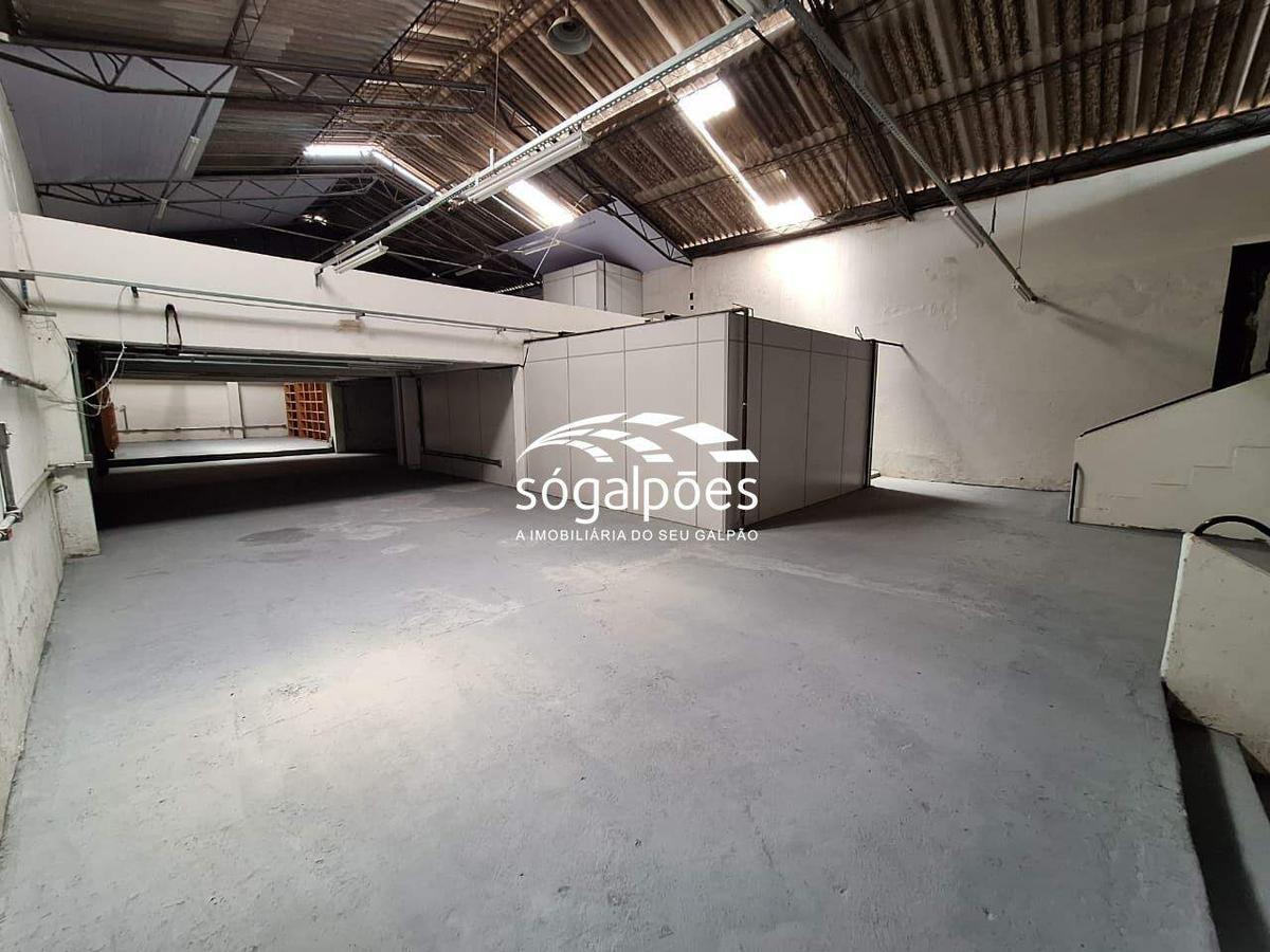 Galpão, Carlos Prates