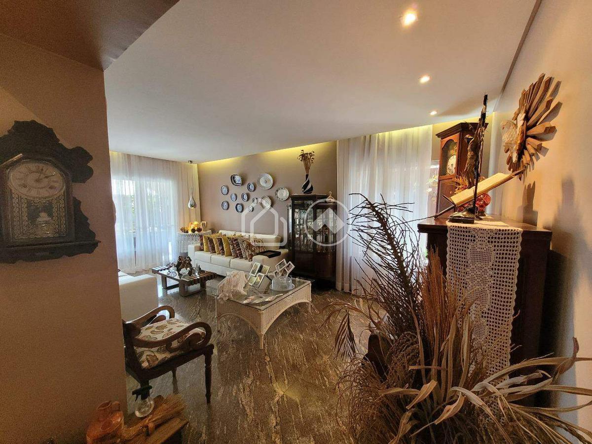 Casa, Ouro Preto, 4 Quartos, 5 Vagas, 1 Suíte
