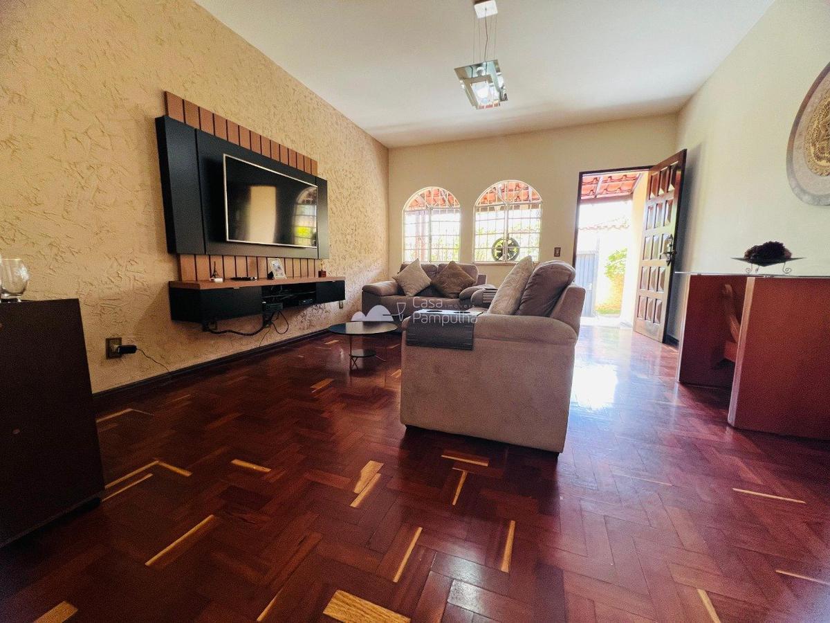 Casa, Floramar, 3 Quartos, 4 Vagas, 1 Suíte