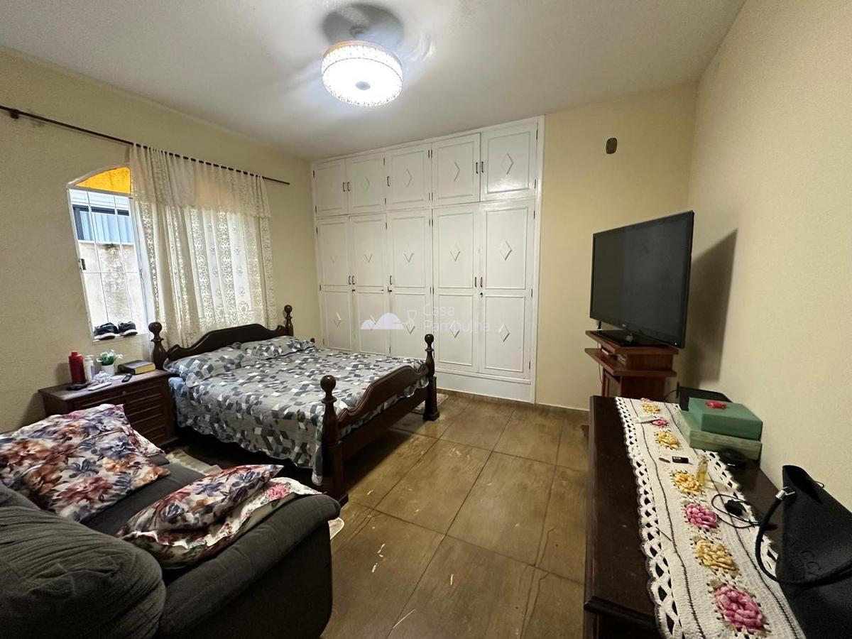 Casa, Planalto, 5 Quartos, 4 Vagas, 1 Suíte
