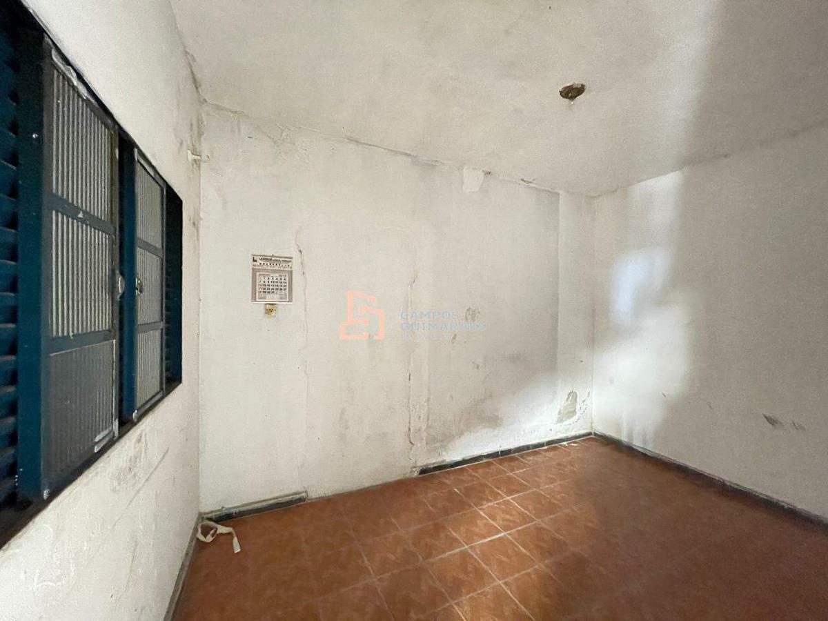 Casa, Santa Terezinha, 1 Quarto, 3 Vagas
