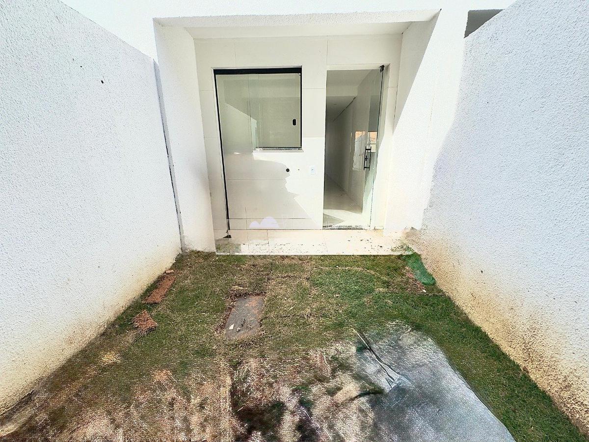 Casa, Lagoinha Leblon (venda Nova), 2 Quartos, 2 Vagas, 2 Suítes