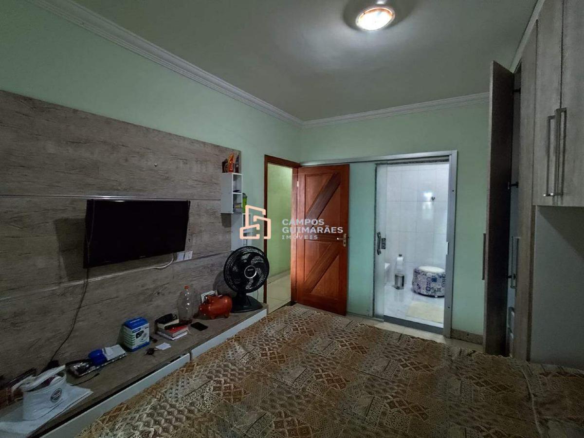 Casa Comercial, Vila Cristina, 3 Quartos, 2 Vagas, 1 Suíte