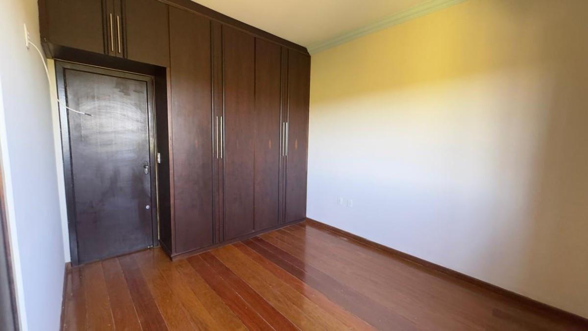 Casa, Bom Sossego, 5 Quartos, 8 Vagas, 2 Suítes