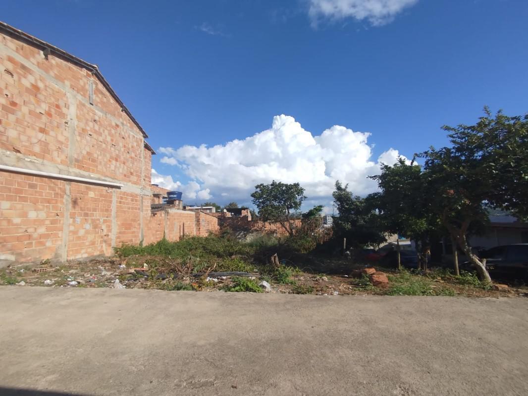 Lote, Rosimeire (justinópolis), 0 Quarto, 0 Vaga
