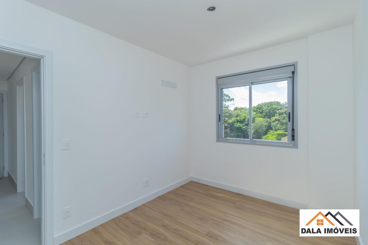 Apartamento, Sagrada Família, 3 Quartos, 2 Vagas, 1 Suíte