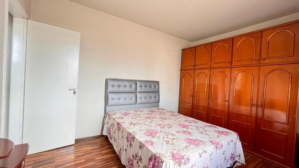 Apartamento, Sagrada Família, 2 Quartos, 1 Vaga