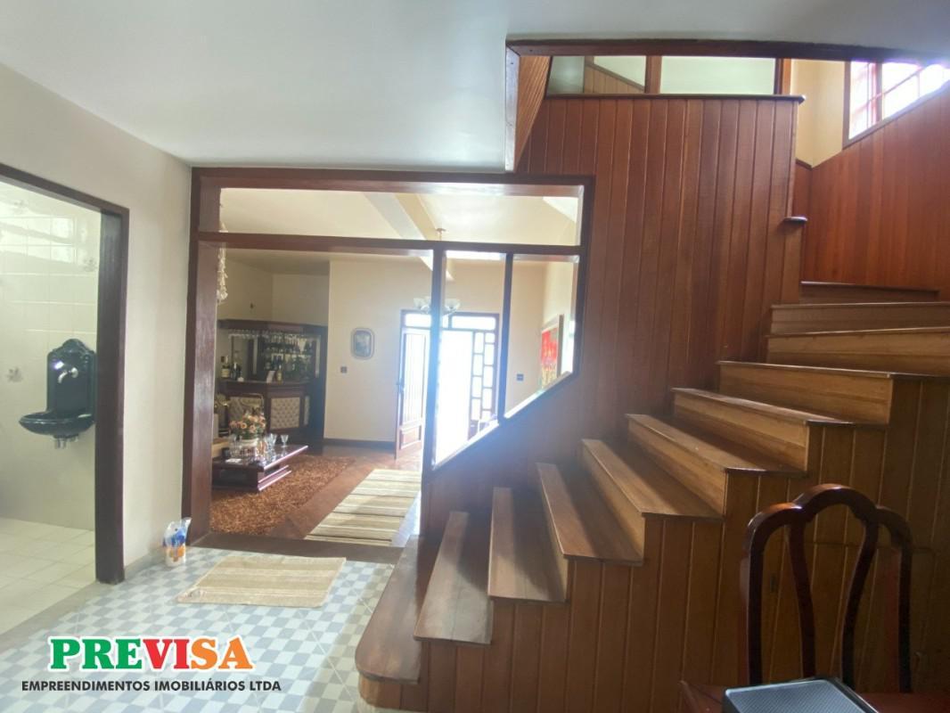 Casa, Sagrada Família, 4 Quartos, 6 Vagas, 1 Suíte